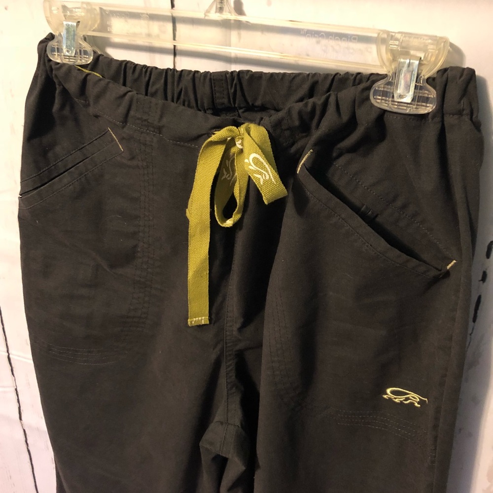 Iguana Med scrub pants